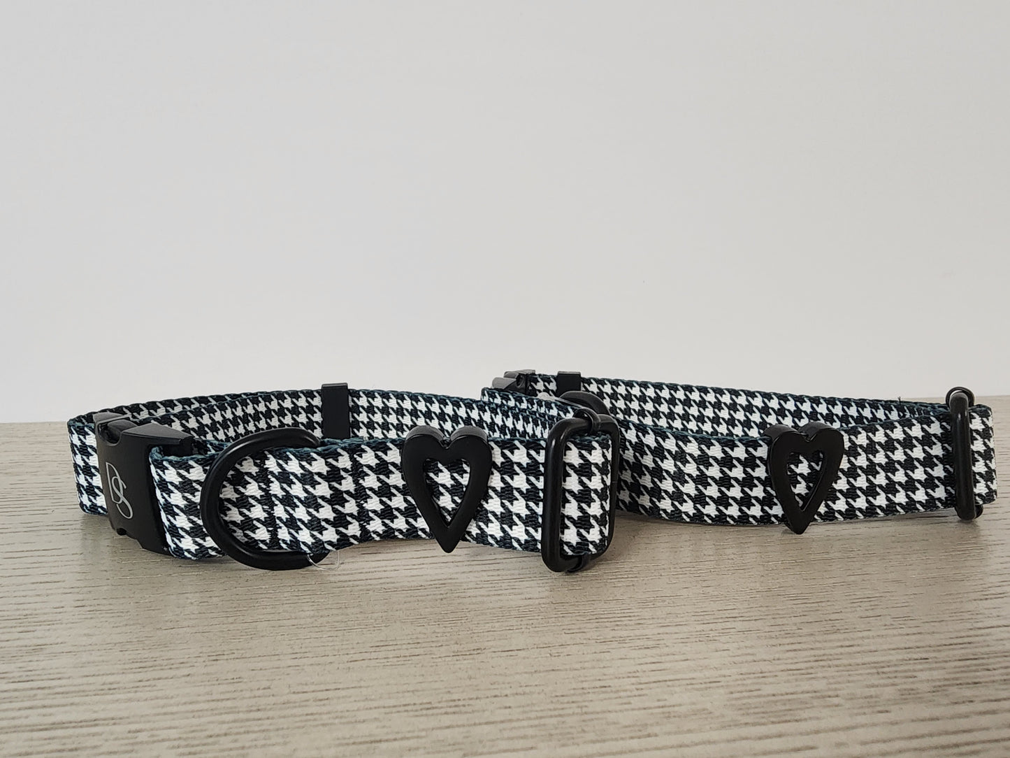 Houndstooth Dog Collar w/ Heart Embellishment
