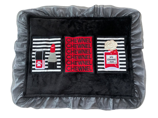 Chewnel Border Perfume Dog Mat image 0